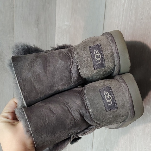 Ugg Australia Kids Girls Bailey Button Leather Sheepskin Boots shoes sz 3 - Picture 5 of 14